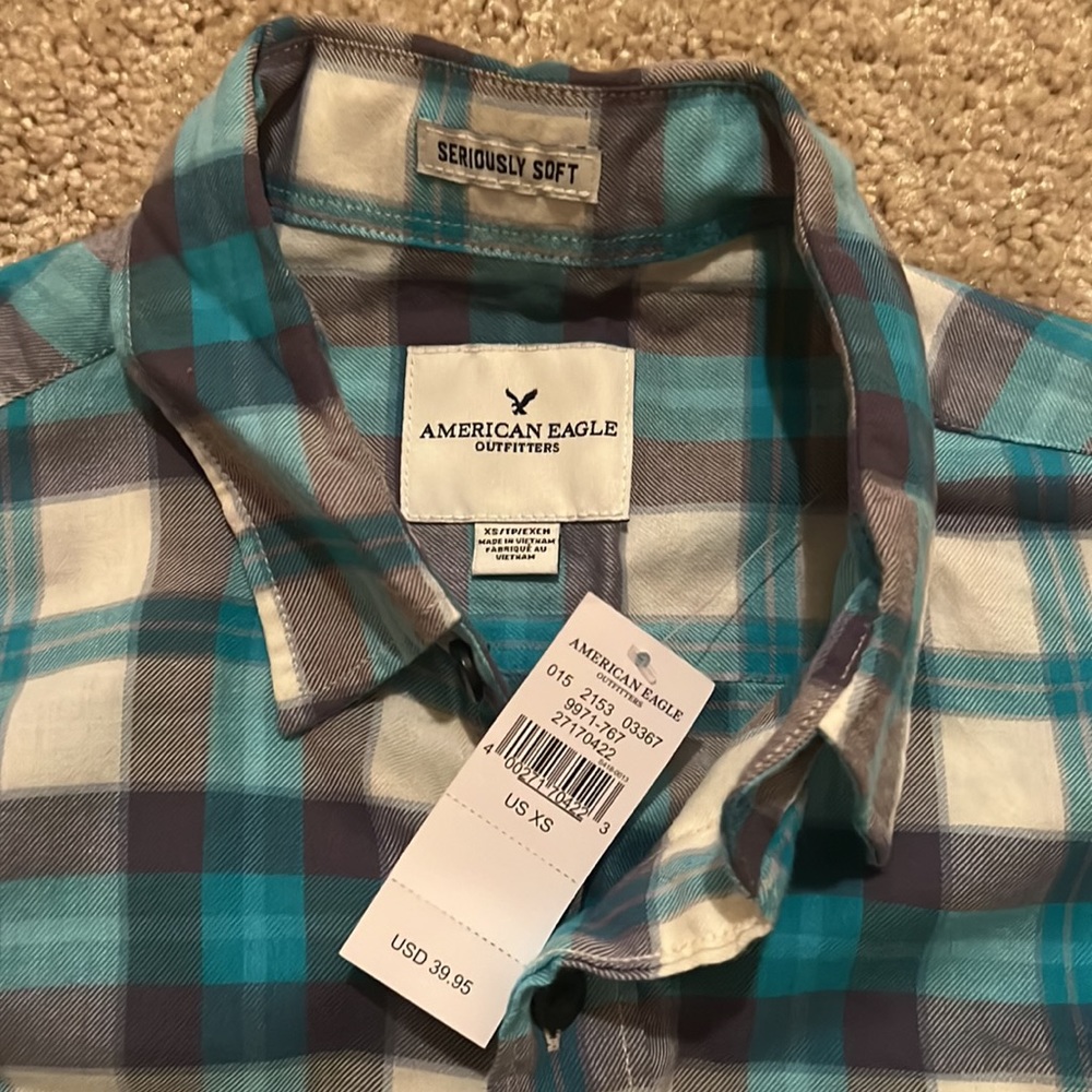 Men’s AE Button Down - Picture 2 of 7